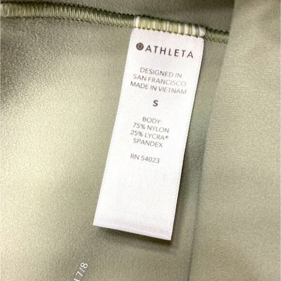 ATHLETA Salutation Stash Pocket II 25" Ruched Legging UPF 50+ Sage Green Small - Picture 12 of 12